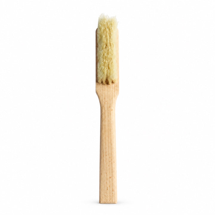 Think4Earth wooden handled brush with synthetic bristles, ideal for butter or glaze application on baked goods.