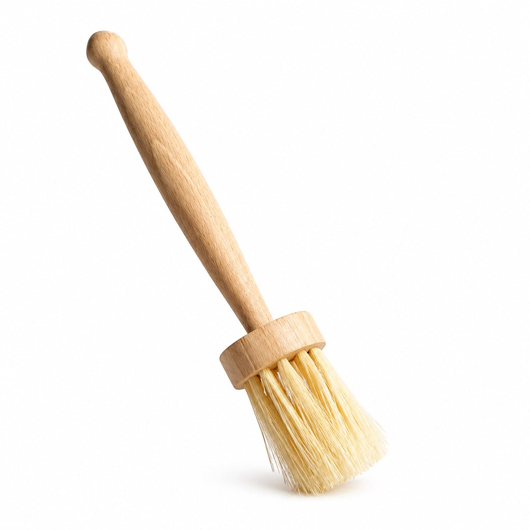 Think4Earth Round Butter Brush with beech wood handle and synthetic bristles for glazing loaves.
